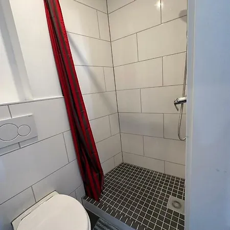 Charmantes 2-etagen Haeuschen- Koeln-phantasialand Апартаменты