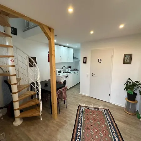 Charmantes 2-etagen Haeuschen- Koeln-phantasialand Апартаменты Хюрт