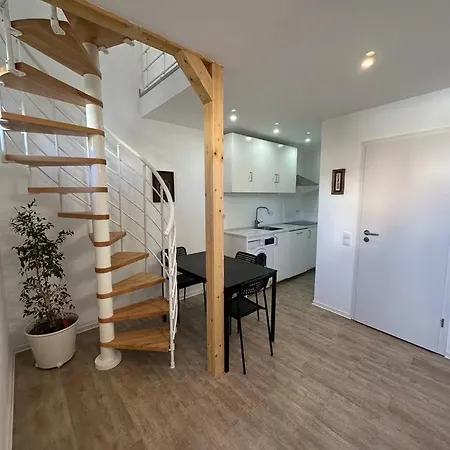 Appartement Charmantes 2-etagen Haeuschen- Koeln-phantasialand *