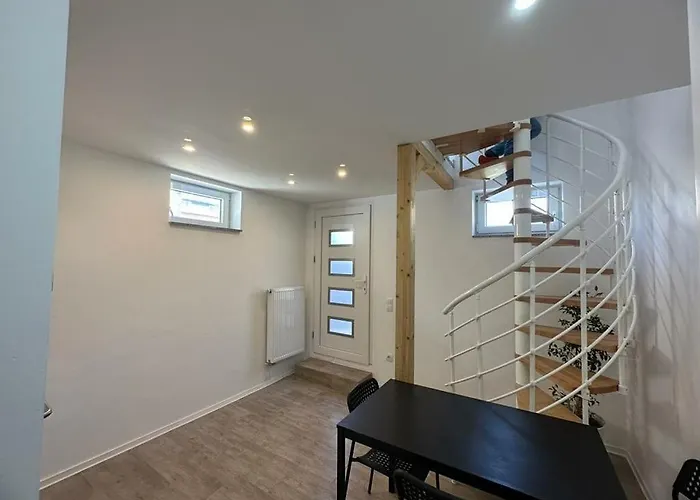 Charmantes 2-etagen Haeuschen- Koeln-phantasialand 胡尔特