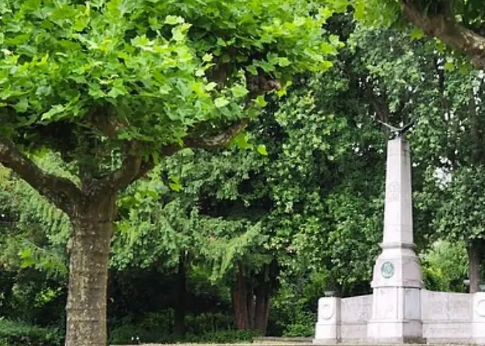 Charmantes 2-etagen Haeuschen- Koeln-phantasialand 胡尔特