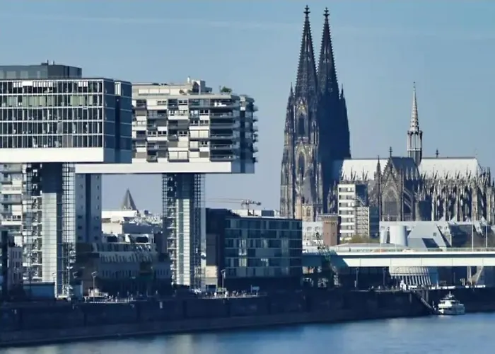 公寓 Charmantes 2-etagen Haeuschen- Koeln-phantasialand *