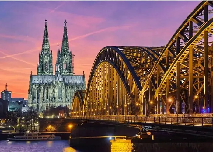 Charmantes 2-etagen Haeuschen- Koeln-phantasialand 公寓 胡尔特