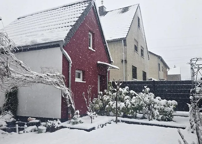 Charmantes 2-etagen Haeuschen- Koeln-phantasialand